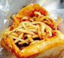 锅盔夹凉面