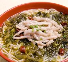 Sour Cabbage and Pork Noodles