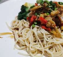 Signature Ginger Duck Knife-Sliced Noodles