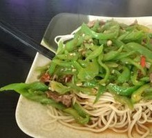 青椒牛肉盖浇面