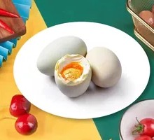 Oil-oozing Salted Duck Egg