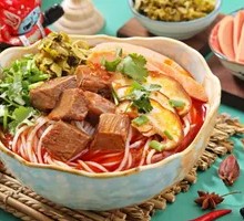 Spicy Beef Noodles with Chunky Beef