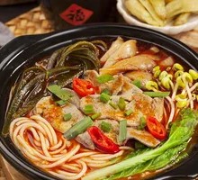 Pickled Pepper Pork Liver Noodles with Tender Pork Liver