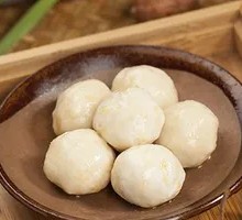 Sour Cabbage Fish Dumpling Rice Noodles