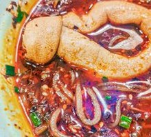 Fatty Intestine with Tofu Puffs