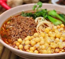 Clear Soup with Pea and Noodles