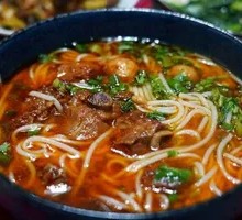 Braised Pork Rib Noodles