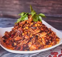 麻辣手撕烤兔