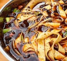Stewed Intestine Noodles