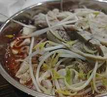 Stewed Intestine Noodles with Tofu Skin