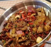 Dry Pot Glutinous Chicken Feet