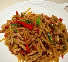Pickled Chili Potato Shreds with Pork