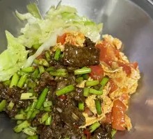 Cumin Beef and Tomato Egg Rice Bowl