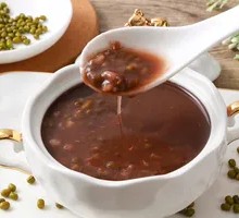 Refreshing Mung Bean Soup
