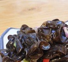 Cold-mixed black fungus