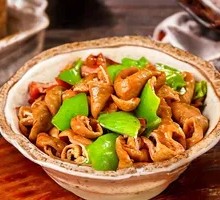 Stir-fried Pork Intestines with Green Pepper