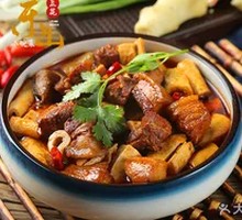 Braised Pork Belly with Tofu Skin