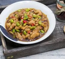 Braised Chicken Legs with Mung Beans