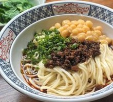 Signature Noodles with Spicy Sauce