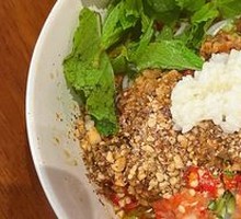 Ruili Sauce-Scented Rice Stuffed with Meat