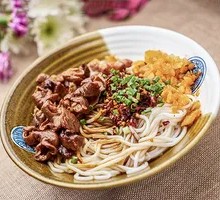 Dry-Mixed Intestine Noodles