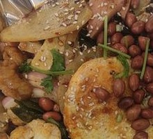 Iron Plate Shrimp and Beef Hot Pot