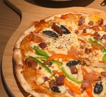 Sausage and Pork Shank Thin Crust Pizza