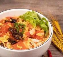 Three Delicacies Tomato Egg Noodles