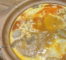 Sichuan-style Beef Offal Hot Pot with Beef Tallow