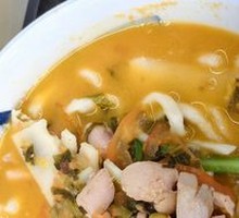 Stir-Fried Chicken Leg Noodles