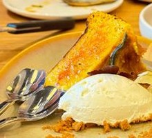 Caramel Pumpkin Basque Cake