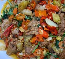 Ruijin Sour Cucumber Stir-fried Beef