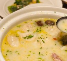 Duck Dumpling Hot Pot