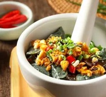 Mashed Pepper and Century Egg Salad