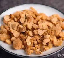 Pork lard crumbles