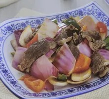 Stir-fried Beef with Onion