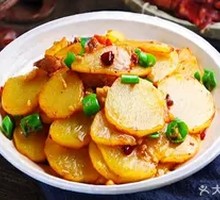Spicy Potatoes in Dry Pot
