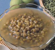 Chilled Mung Bean Soup