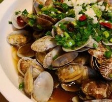 Scallion Oil Clams