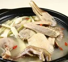 Dried Bamboo Shoot and Old Duck Stew