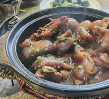 Braised Pig's Feet