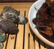 Braised Abalone with Pork Trotter