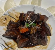Signature Braised Pork Belly with Rice Wine Buns