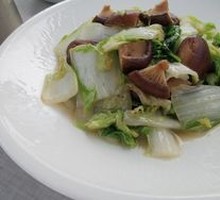 Mushroom Tofu Skin and Chinese Cabbage Stir-fry