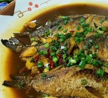 Stewed Mixed Fish with Special Flavor