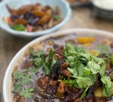Chicken Stewed with Mushrooms