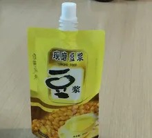 Freshly Ground Sweet Soy Milk