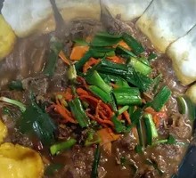 Stewed Goose in Iron Pot