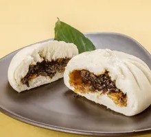 Pickled Mustard Greens and Pork Buns