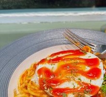 Tomato Almond Beef Pasta